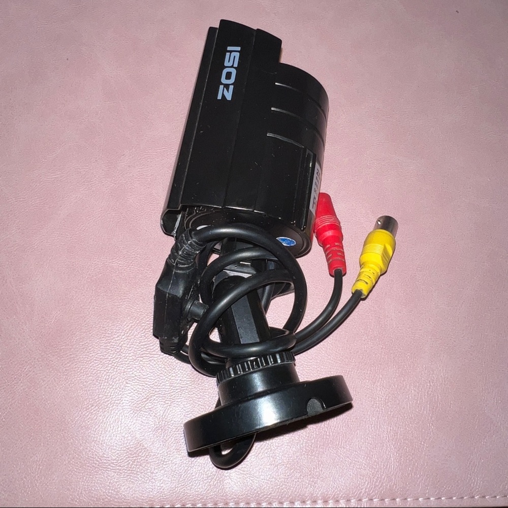 ZOSI 1080P SECURITY CAMERA - BNC